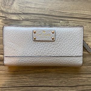 Like New Kate Spade Wallet